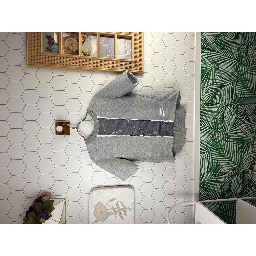 Nike Women’s Tech Fleece Gray Short Sleeve Crew Sweatshirt - Size - Medium